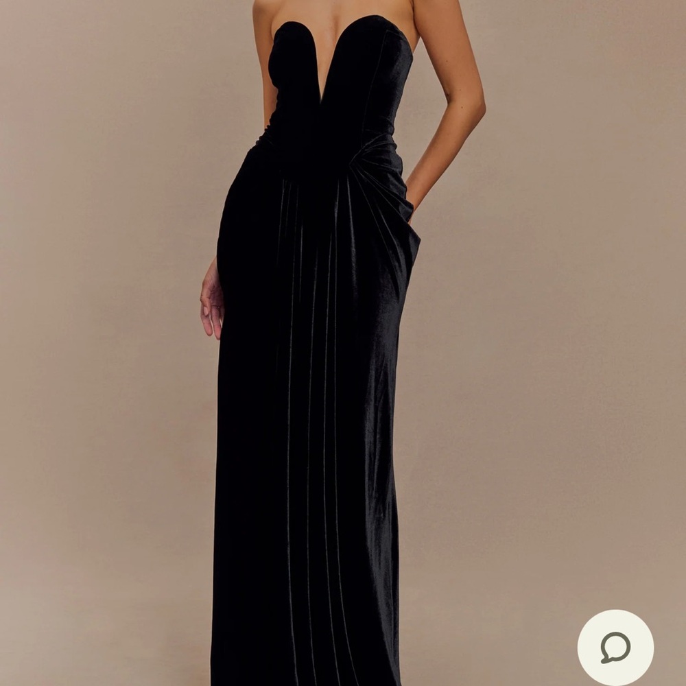 Meshki Paige - Strapless Velvet Maxi Dress - Black